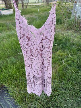 Capricho Mauve Lace Overlay Adjustable Spaghetti Strap Mini Dress Size Small